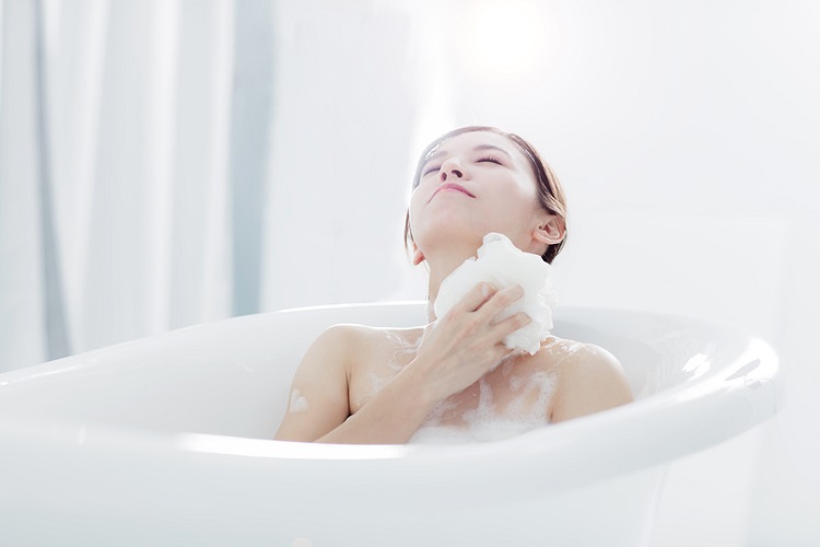 異位性皮膚如何泡澡？ 醫公開洗澡時「防癢SOP」及乳液選擇