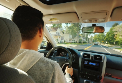 搭車老是暈車？醫教「4招」快速緩解  別再滑手機了